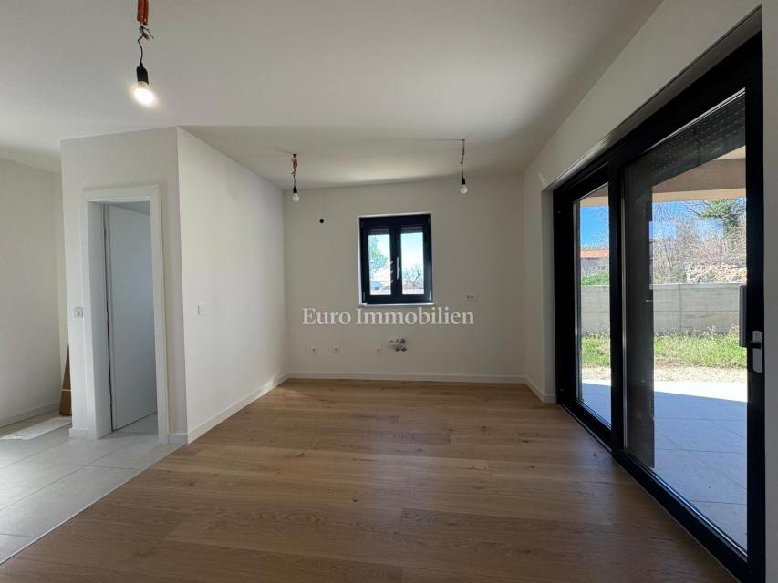 Casa vicino al centro, nuova costruzione Labin