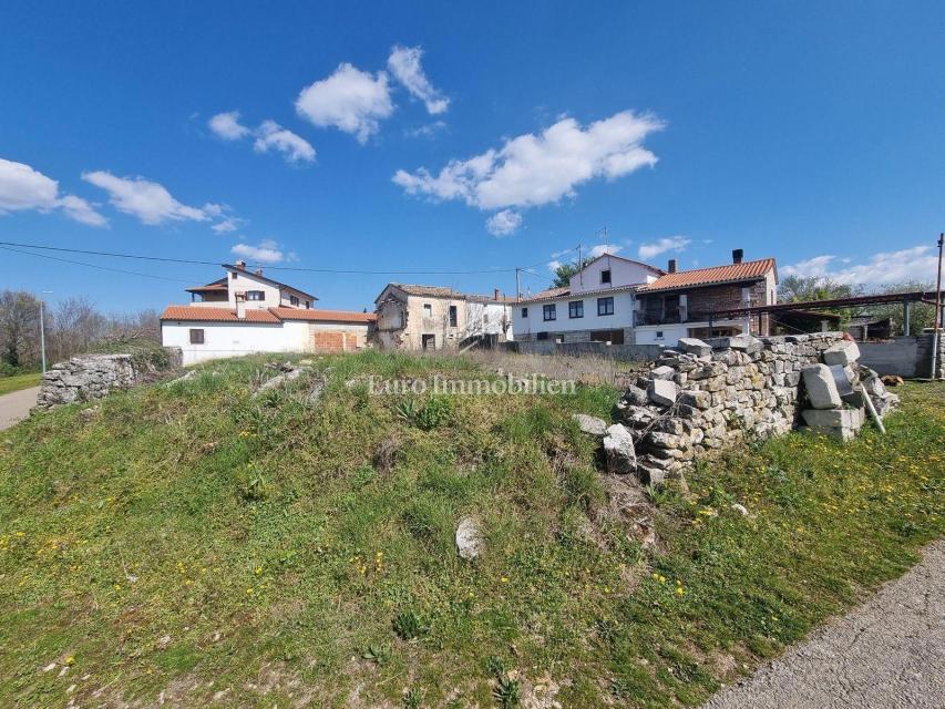 Three ruins in a quiet location overlooking the sea