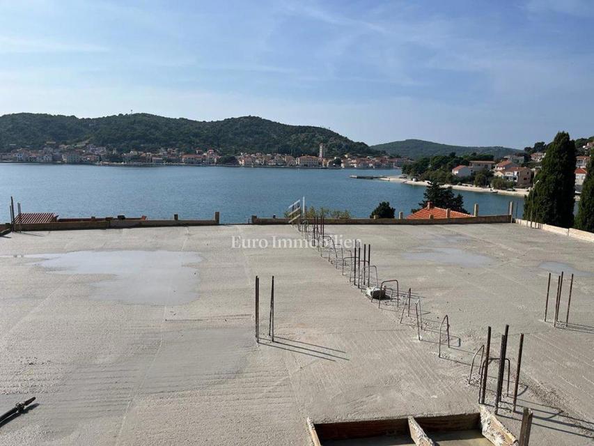 Lussuoso appartamento con vista mare vicino alla spiaggia - Tisno