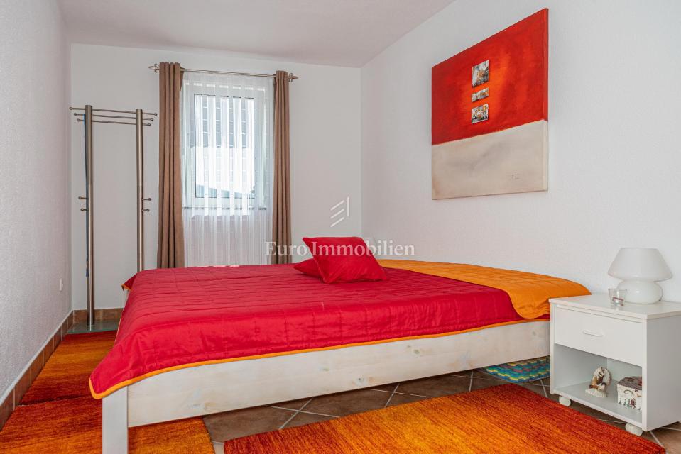 Casa con 4000 mq di terreno