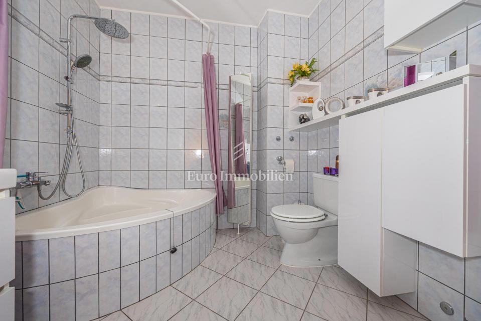 Casa con 4000 mq di terreno