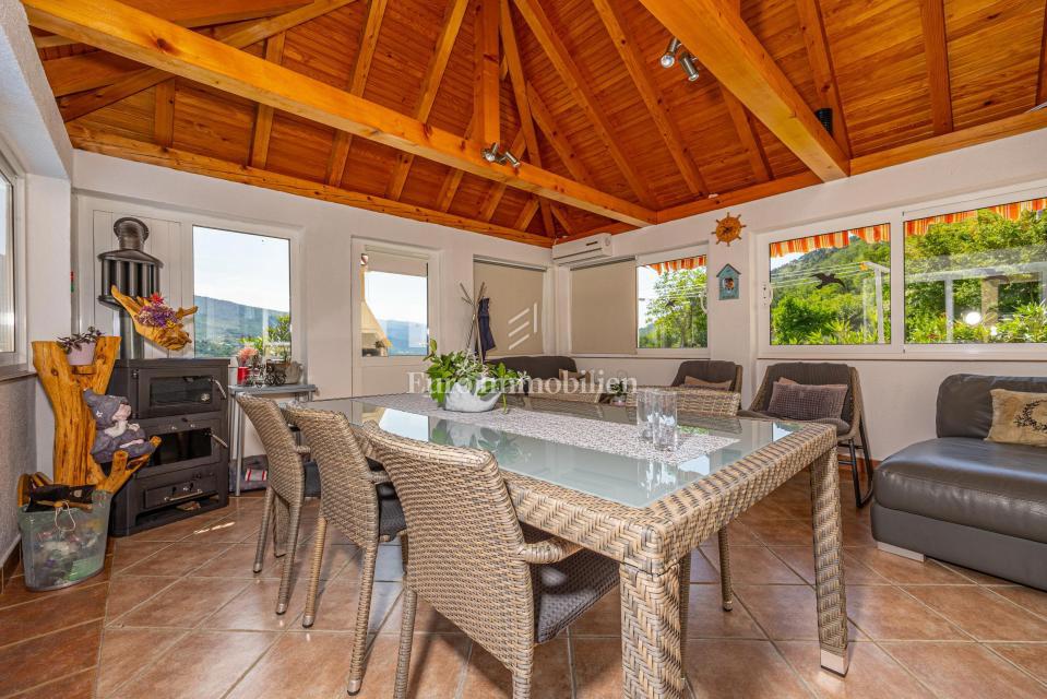 Casa con 4000 mq di terreno