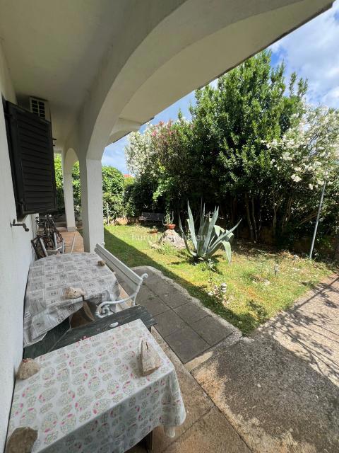 Pasman - casa con tre appartamenti