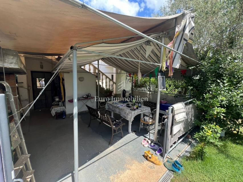 Pasman - casa con tre appartamenti