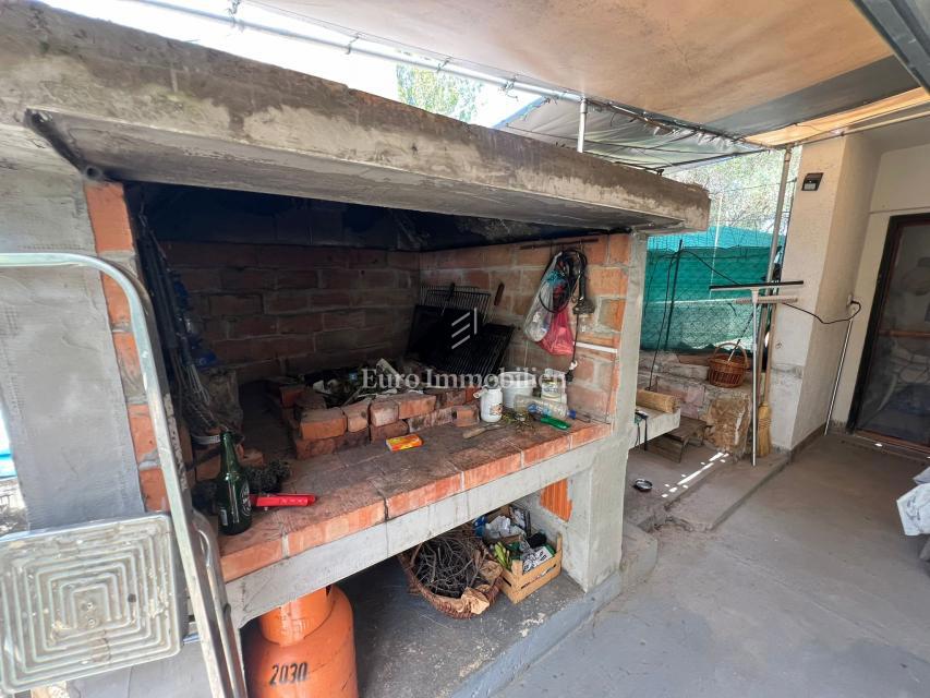 Pasman - casa con tre appartamenti