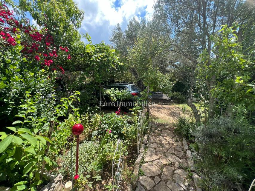 Pasman - casa con tre appartamenti