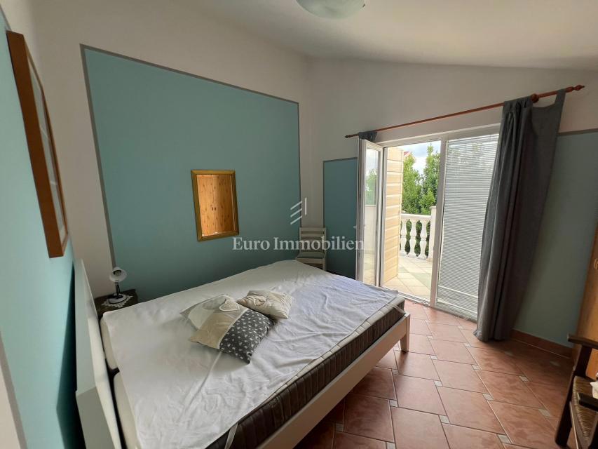 Pasman - casa con tre appartamenti