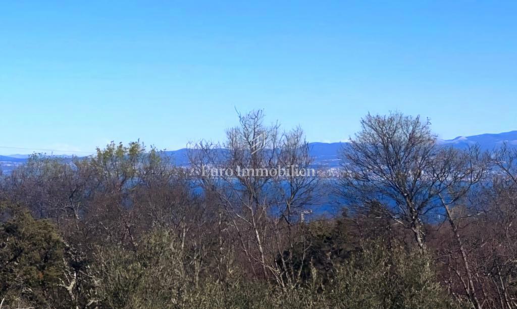 Bellissimo terreno con vista sul mare