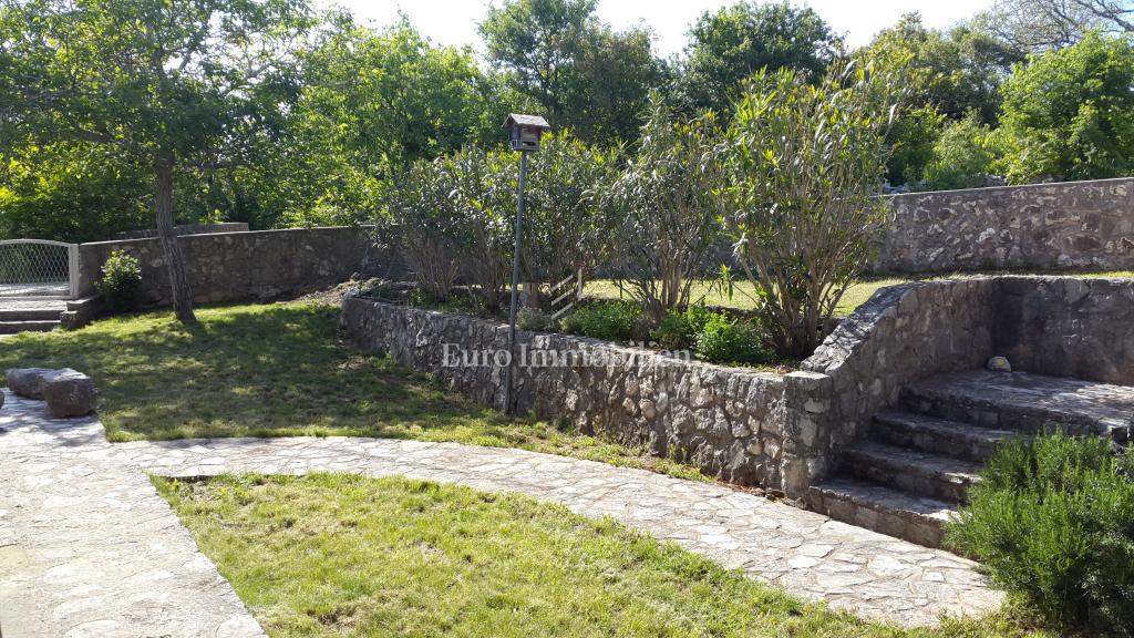 Isola di Krk - casa indipendente con un bellissimo giardino