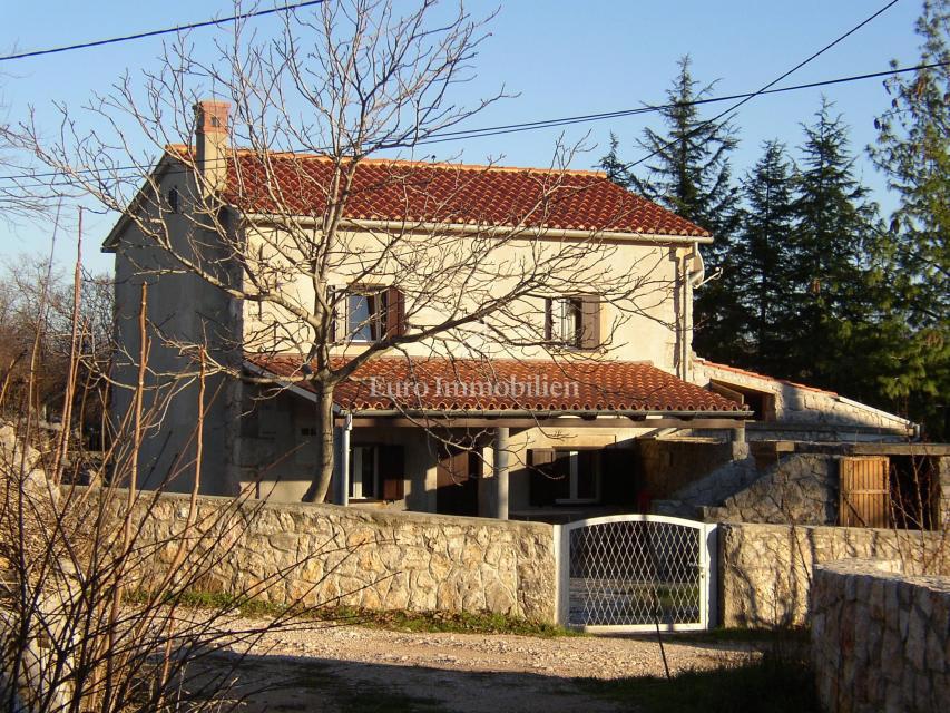 Isola di Krk - casa indipendente con un bellissimo giardino