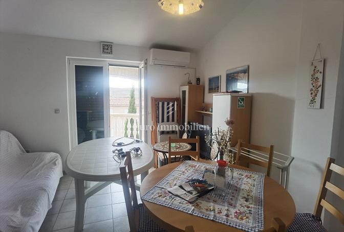 Pag - casa con 3 appartamenti