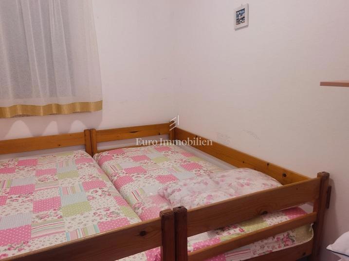 Pag - casa con 3 appartamenti