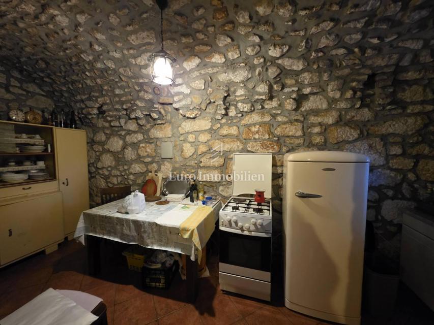 Grižane, casa in pietra ristrutturata con giardino