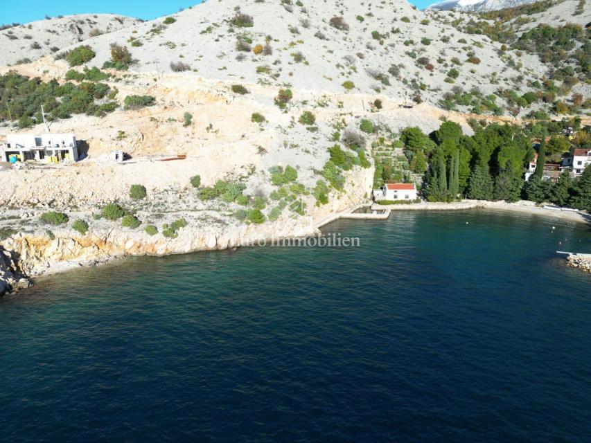 Senj - terreno edificabile prima fila al mare