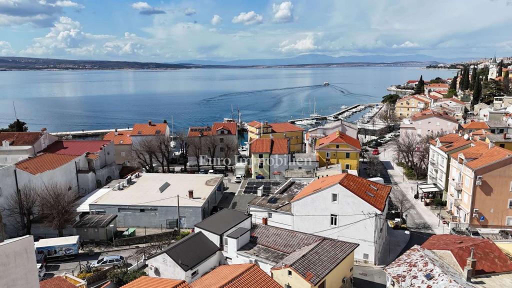 Selce - casa da ristrutturare, a 50m dal mare