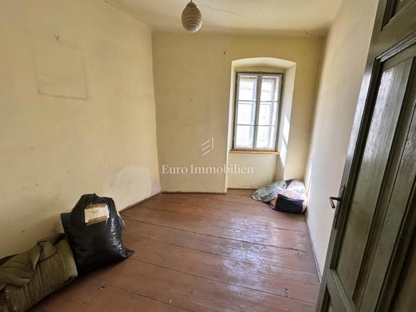 Selce - casa da ristrutturare, a 50m dal mare