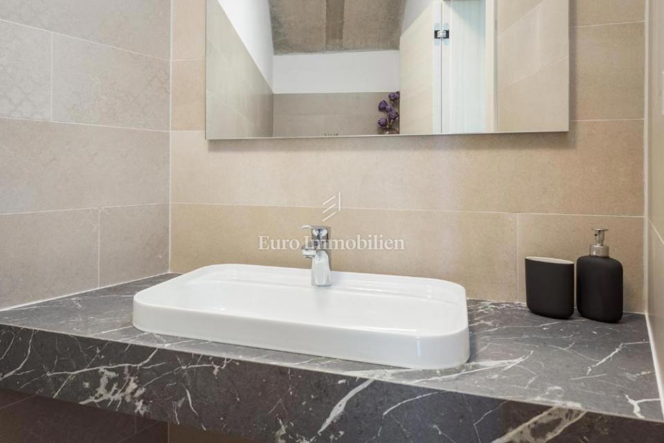Istria - casa con piscina, vicino al centro