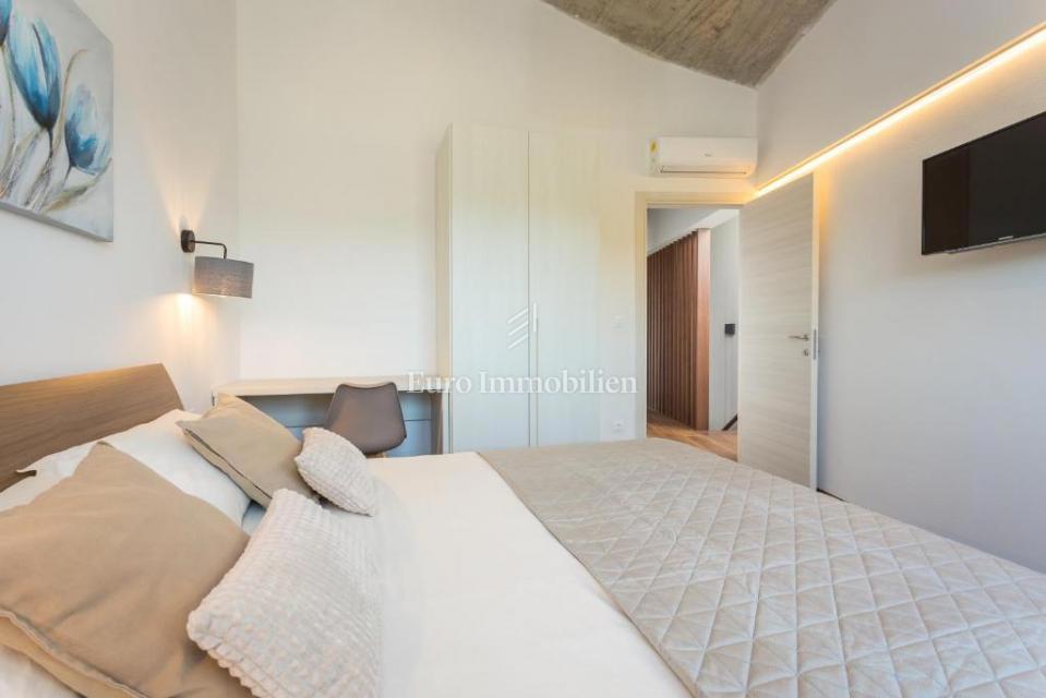 Istria - casa con piscina, vicino al centro