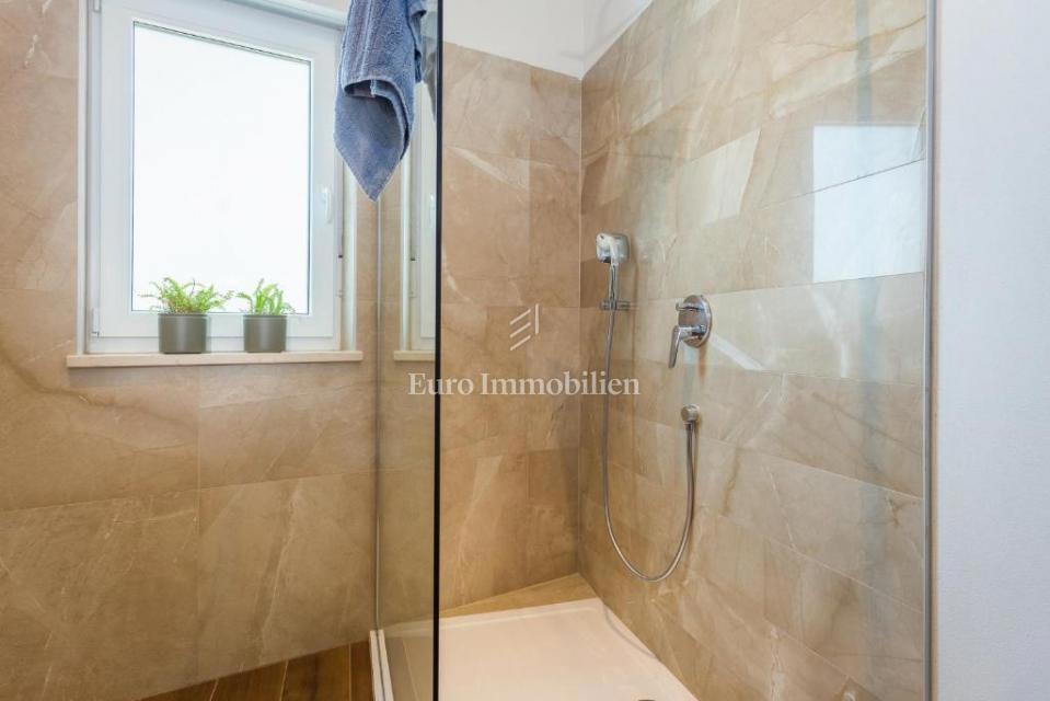 Istria - casa con piscina, vicino al centro