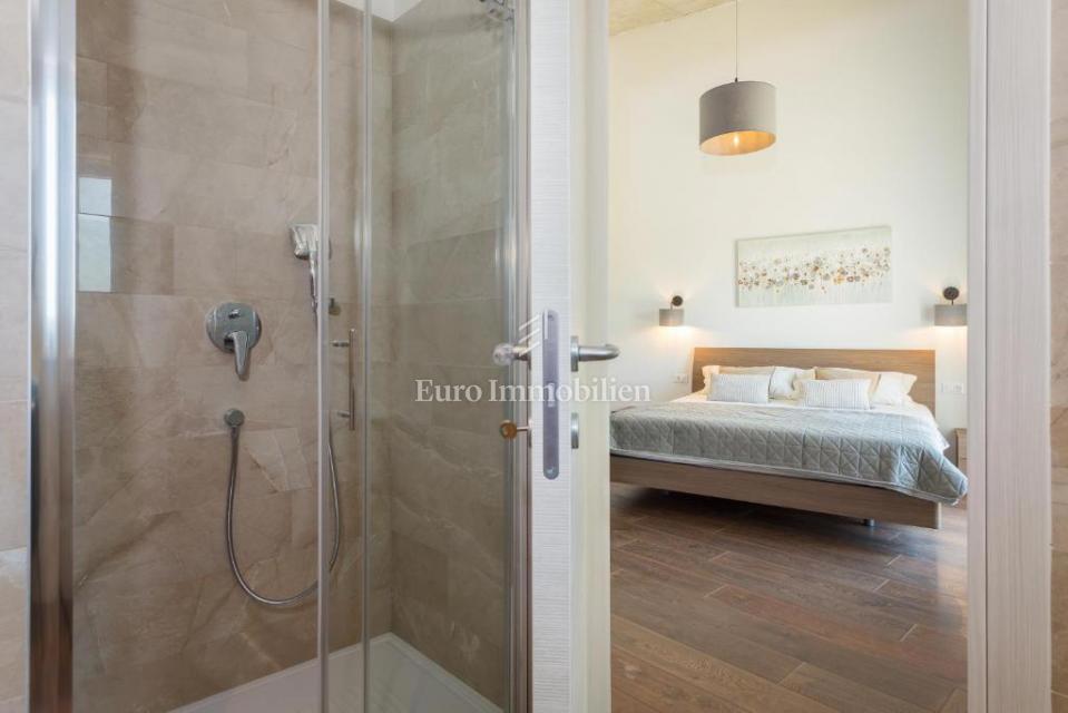 Istria - casa con piscina, vicino al centro