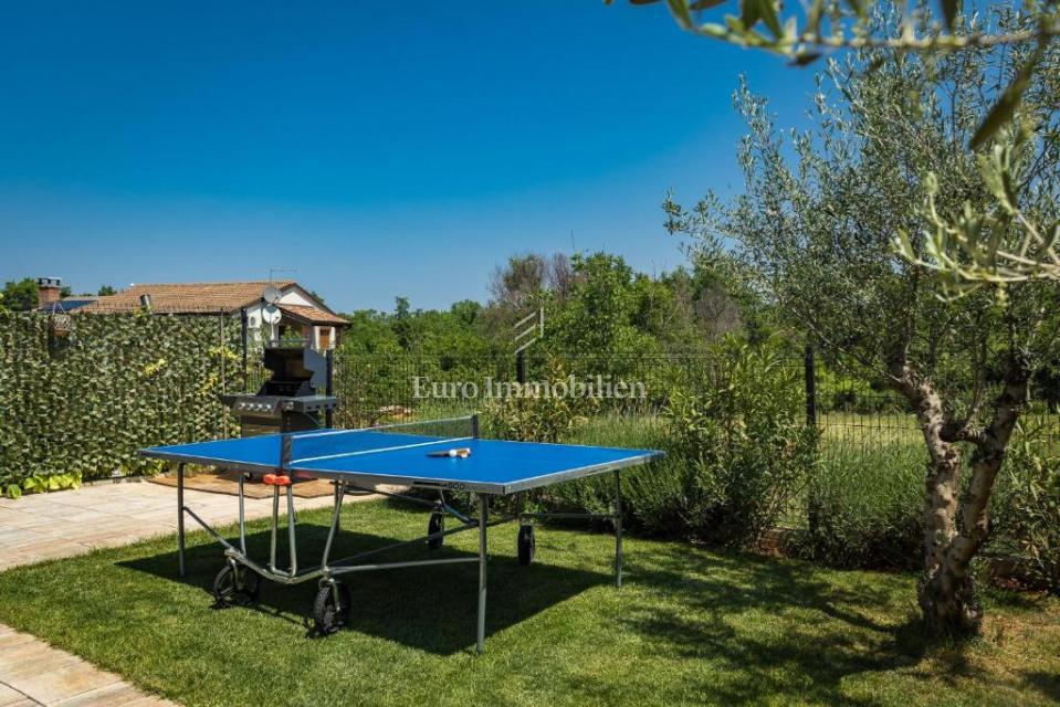 Istria - casa con piscina, vicino al centro