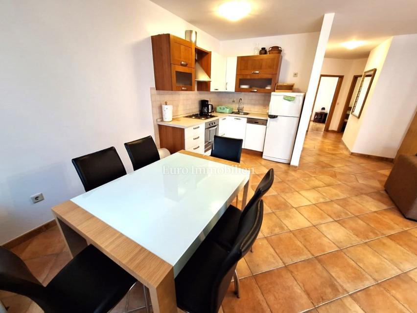 Appartamento al piano terra con 200 m2 di giardino!