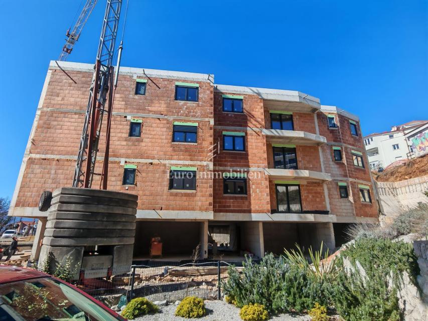 Kastav - nuovo edificio con vista mare