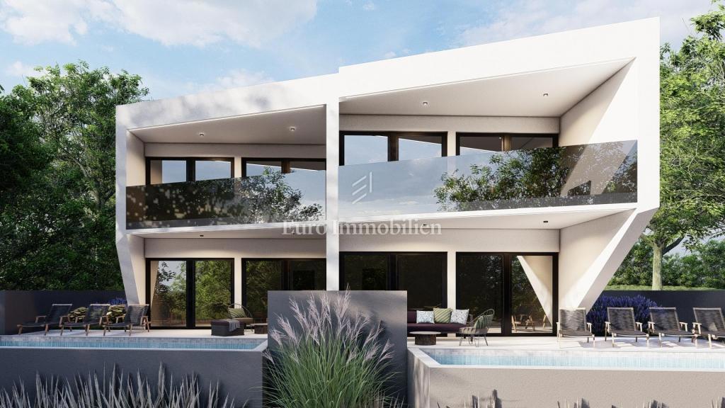 Jadranovo, casa bifamiliare con piscina in costruzione grezza