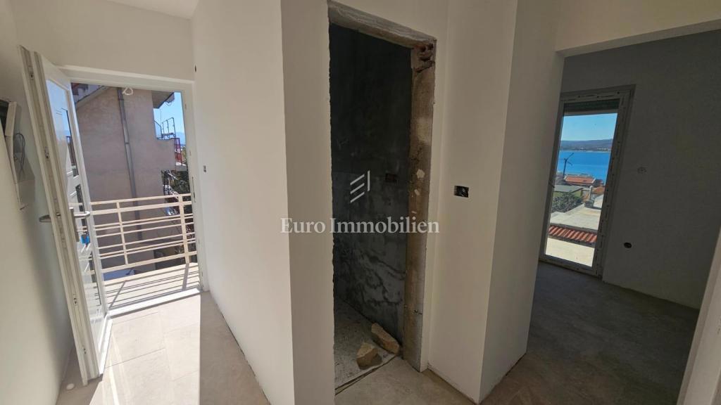 Crikvenica - appartamento al 1° piano di un edificio residenziale, vicino al mare