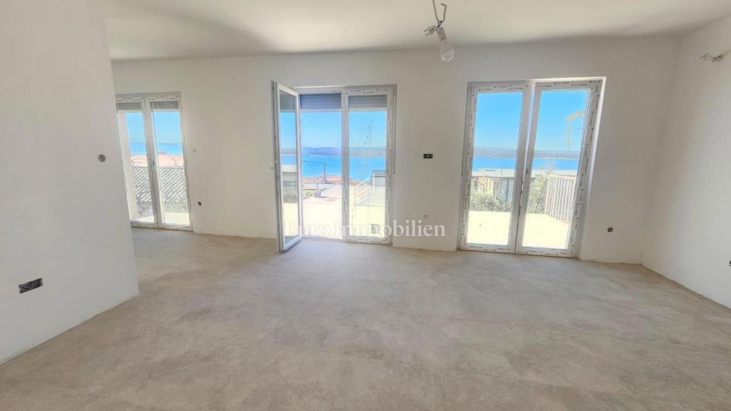 Crikvenica - appartamento al 1° piano di un edificio residenziale, vicino al mare