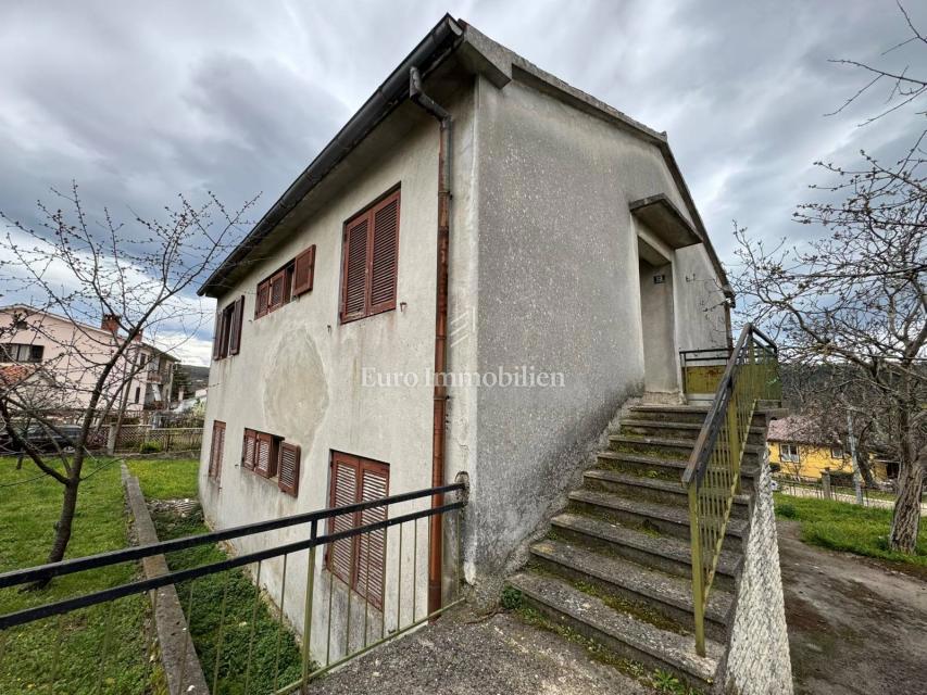 Labin - casa con due unità abitative separate