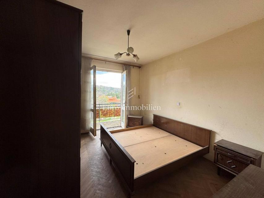 Labin - casa con due unità abitative separate