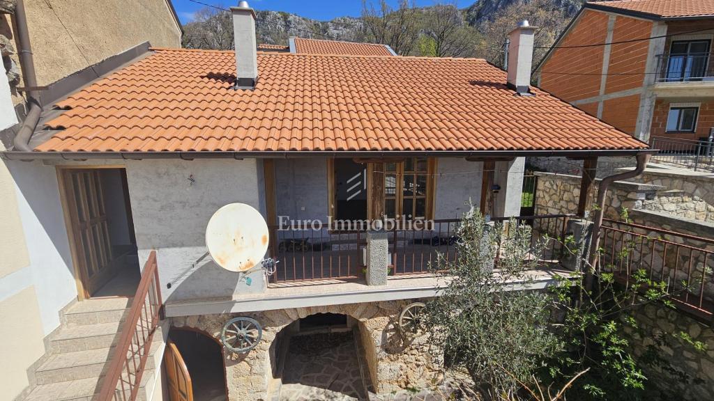 Tribalj - casa nell'entroterra di Crikvenica