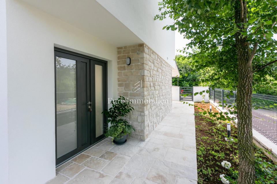 Grižane, splendida villa con piscina
