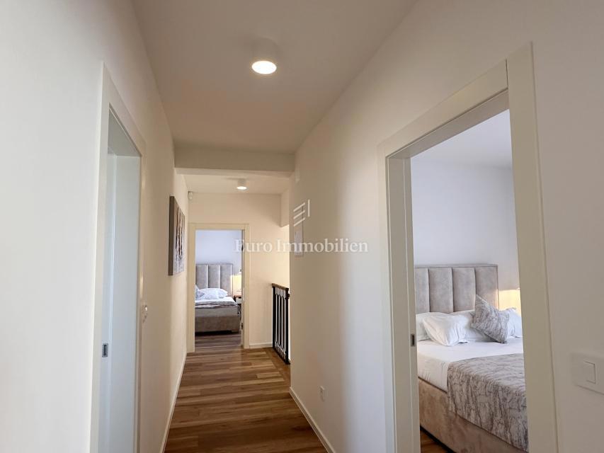 Isola di Krk - elegante villa di lusso con piscina