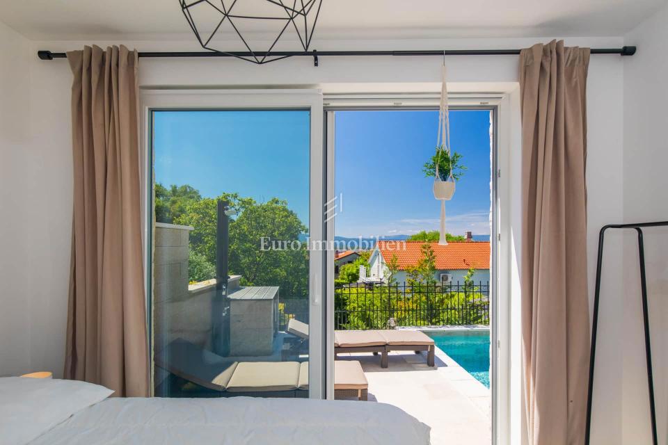 Malinska - casa con piscina e vista mare