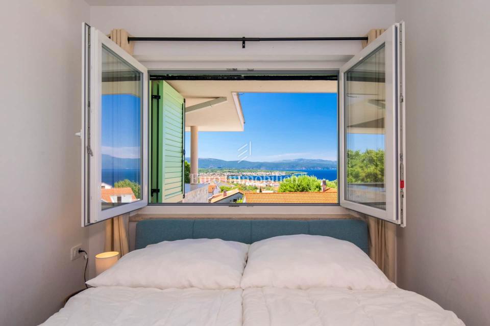 Malinska - casa con piscina e vista mare