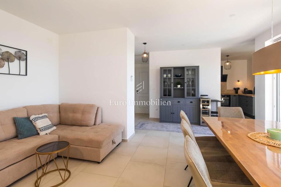 Malinska - casa con piscina e vista mare