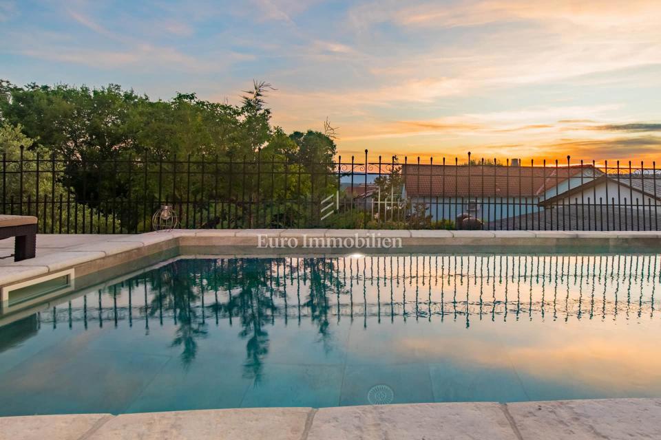 Malinska - casa con piscina e vista mare