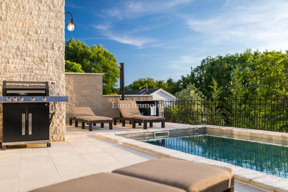 Malinska - casa con piscina e vista mare