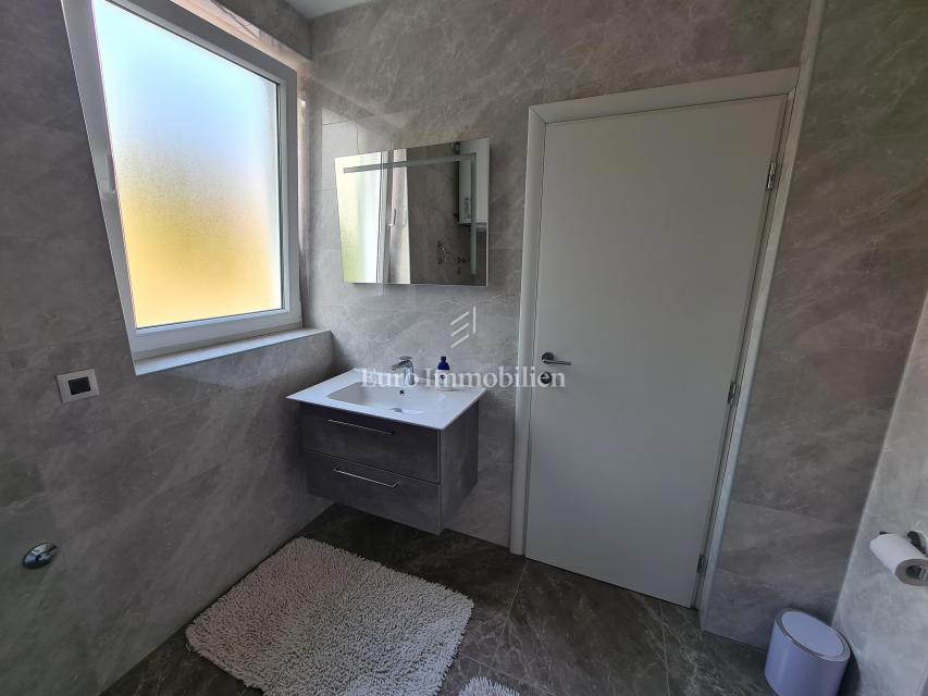 Dramalj - casa per il turismo