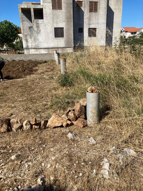 Vrsi - terreno edificabile, a 300 metri dal mare