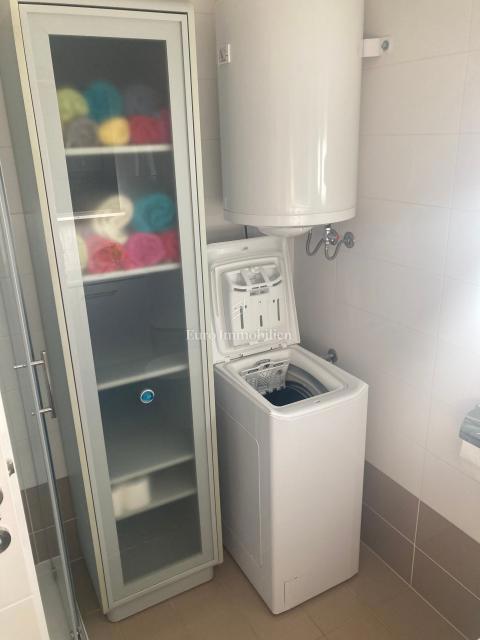 Pag, Appartamento al piano terra a soli 50 metri dal mare