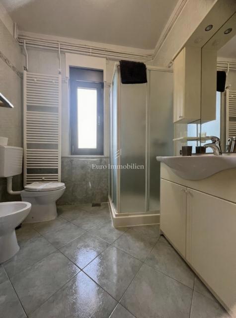 Crikvenica, Dramalj, casa con 2 appartamenti, vista mare