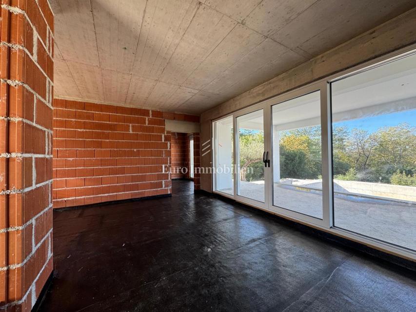 Casa Pianoterra con Piscina in Nuova Costruzione