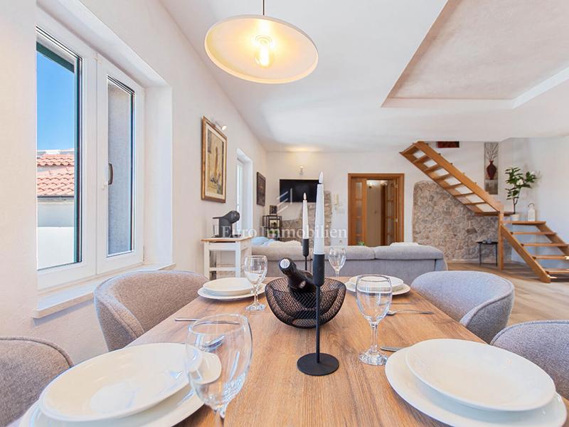 Trilocale nel centro di Macarsca, a 100 m dal mare