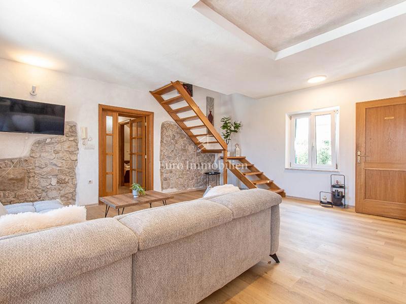 Trilocale nel centro di Macarsca, a 100 m dal mare