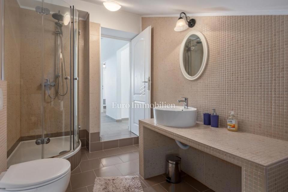 Bribir, Casa vacanze con piscina