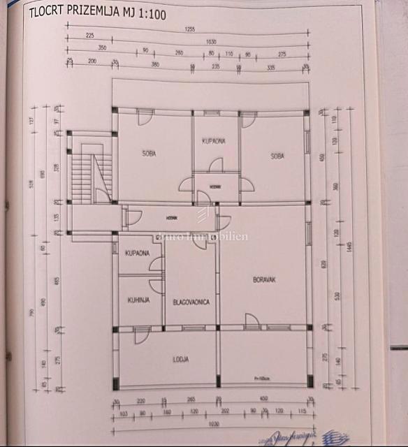 Casa con 3 unità e grande giardino, Malinska