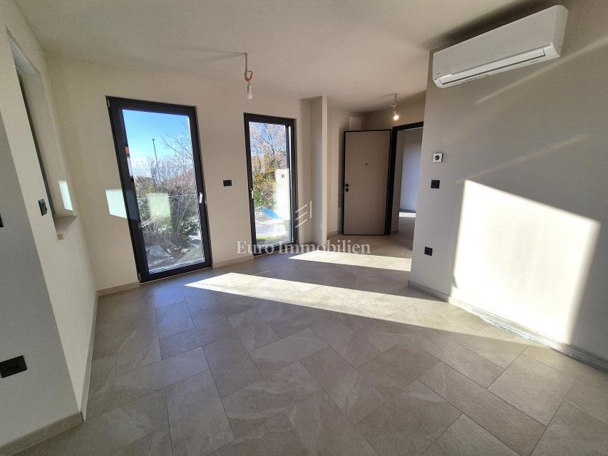 Appartamento in un nuovo edificio con vista mare